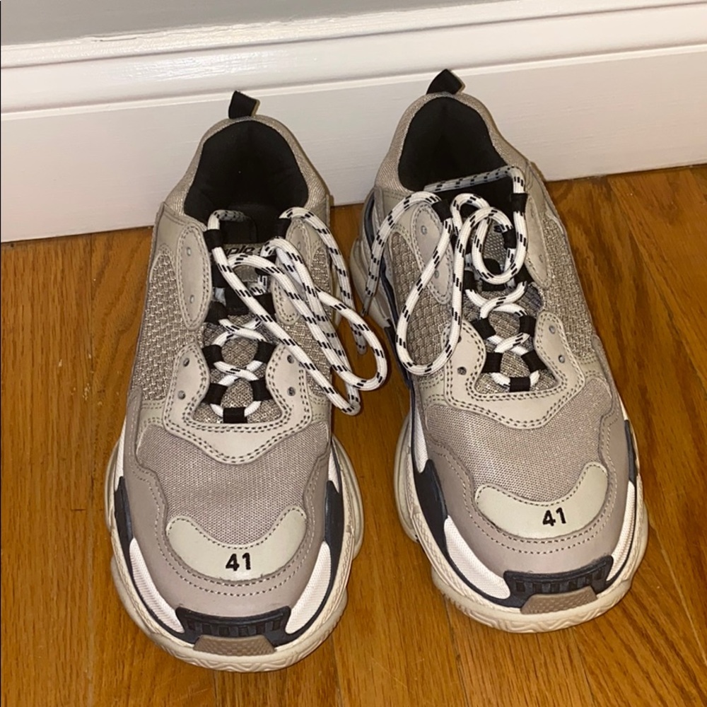 sneakers